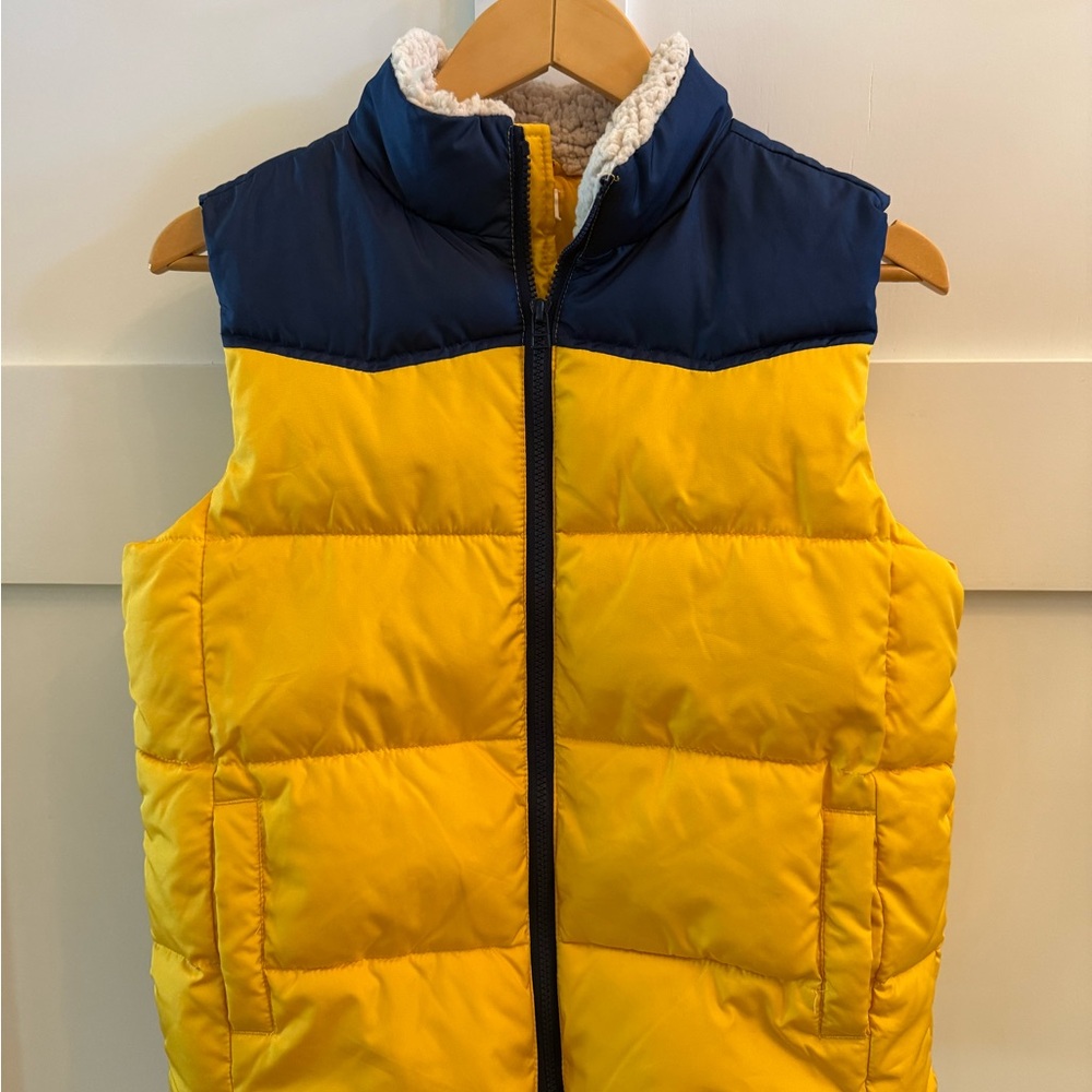 Boys Crazy 8 Yellow and White Fleece-Lined Puffer Colorblock Vest Size 10-12 L